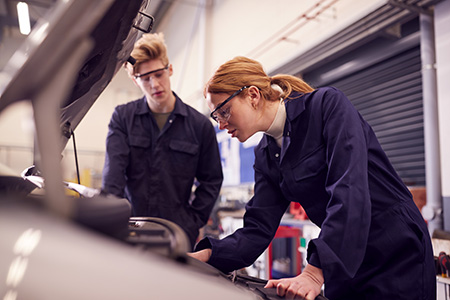 Berufsschule KFZ-Werkstatt